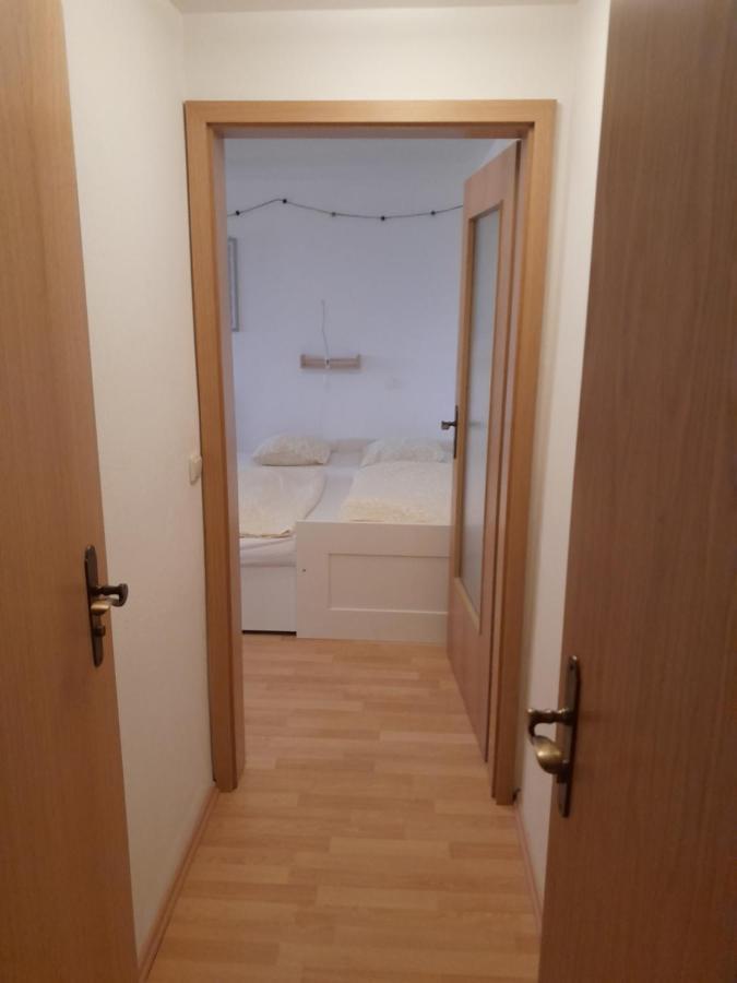 Apartment Mit Kueche Und Balkon Oder Terrasse, Ruhig Und Gut Erreichbar Пидинг Екстериор снимка