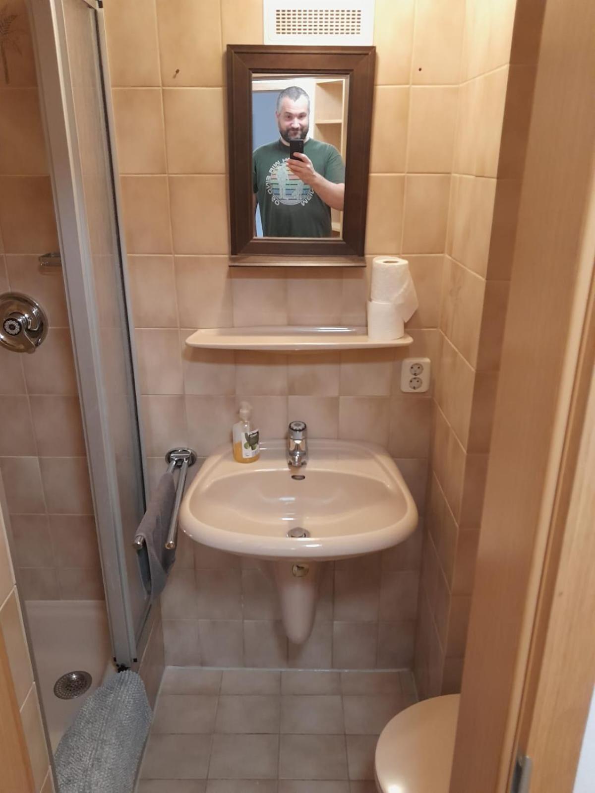 Apartment Mit Kueche Und Balkon Oder Terrasse, Ruhig Und Gut Erreichbar Пидинг Екстериор снимка