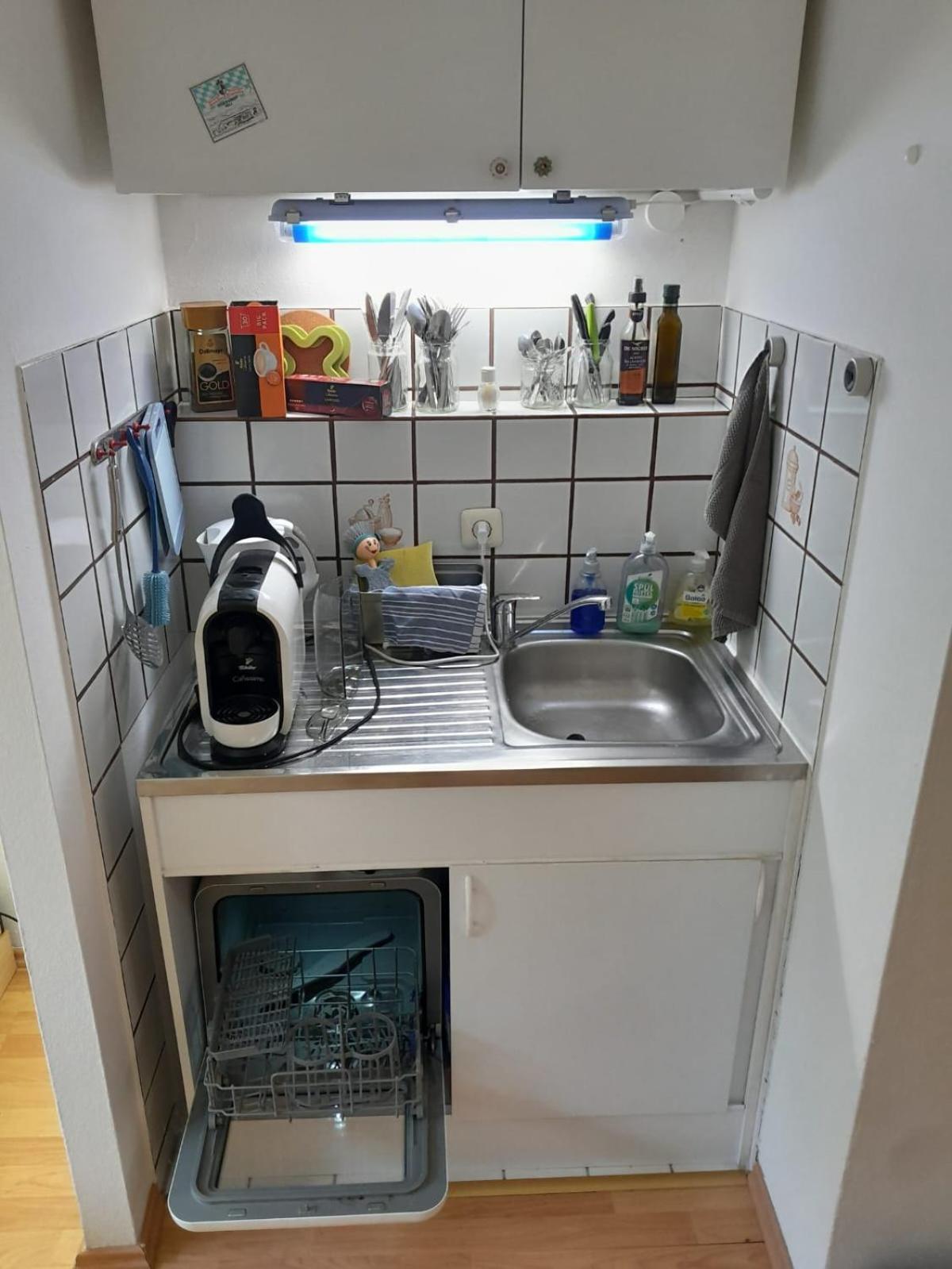 Apartment Mit Kueche Und Balkon Oder Terrasse, Ruhig Und Gut Erreichbar Пидинг Екстериор снимка